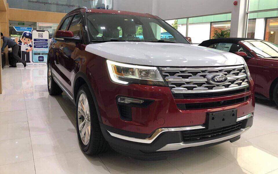 Bật cao như Ronaldo, Ford Everest mới tháng đầu bán tới 541 xe