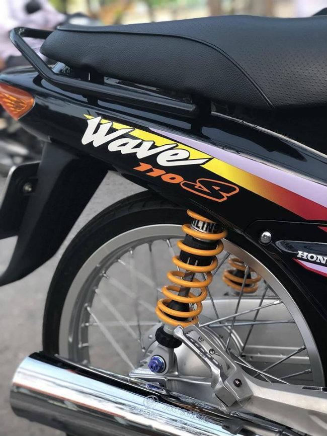 Cặp giản xóc sau Ohlins đắt tiền