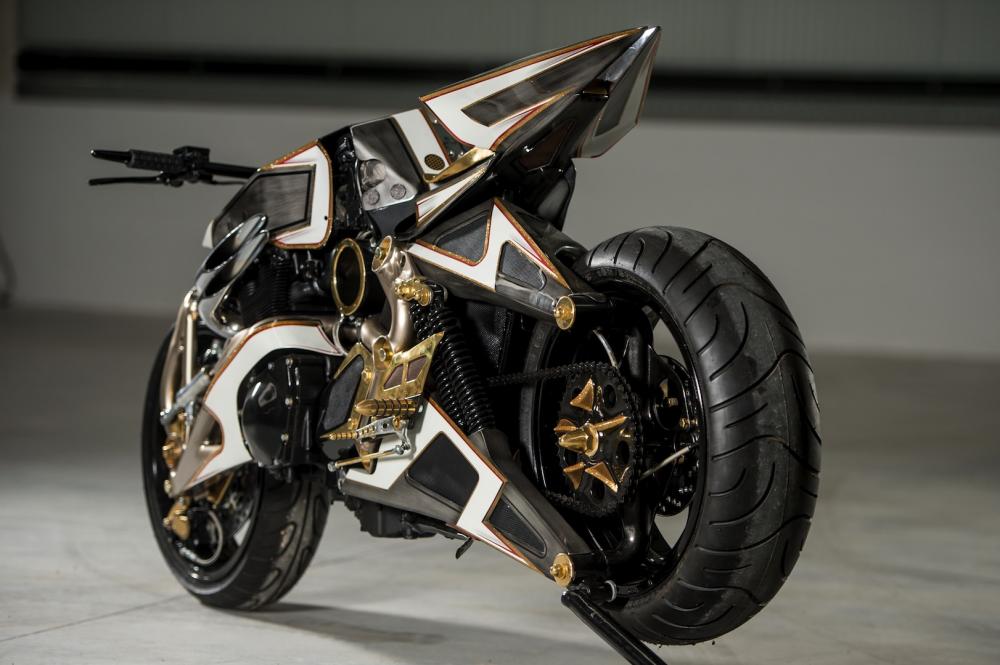 Mortagua-Fighter 8 nhìn từ phía sau