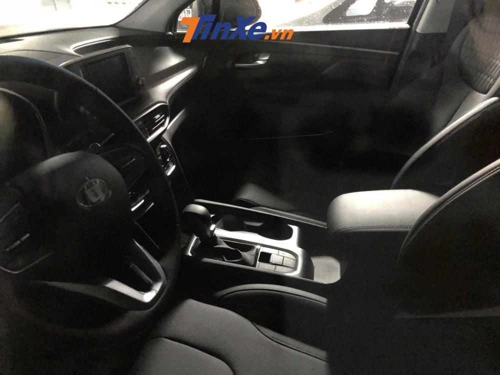 Bất ngờ bắt gặp Hyundai Santa Fe 2019 bên ngoài đại lý Bất ngờ bắt gặp Hyundai Santa Fe 2019 bên ngoài đại lý