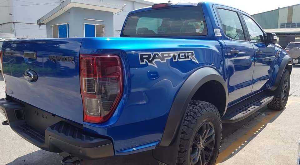 Ford Ranger Raptor 2018 còn có bậc cửa thiết kế đặc biệt Ford Ranger Raptor 2018 còn có bậc cửa thiết kế đặc biệt