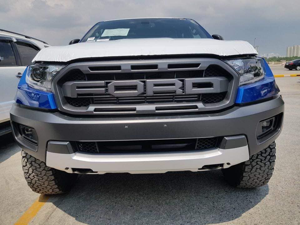 Ford Ranger Raptor 2018 xuất hiện tại đại lý ở Hà Nội Ford Ranger Raptor 2018 xuất hiện tại đại lý ở Hà Nội
