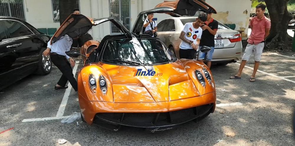 Pagani Huayra độc nhất vô nhị tại Việt Nam của Minh Nhựa