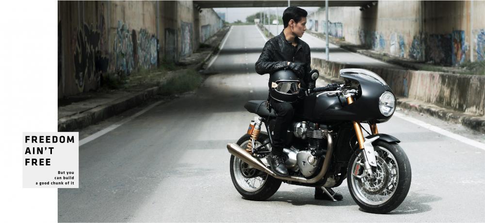 Chiếc xe được trải nghiệm cặp pô do bàn tay thợ Việt tạo ra Chiếc xe được trải nghiệm cặp pô do bàn tay thợ Việt tạo ra