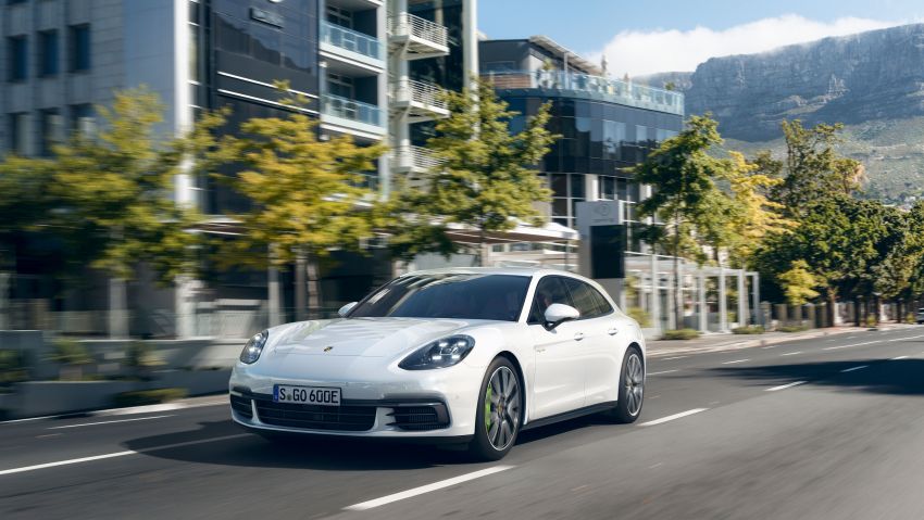 Porsche Panamera GTS 2019 sử dụng hộp số tự động 8 cấp