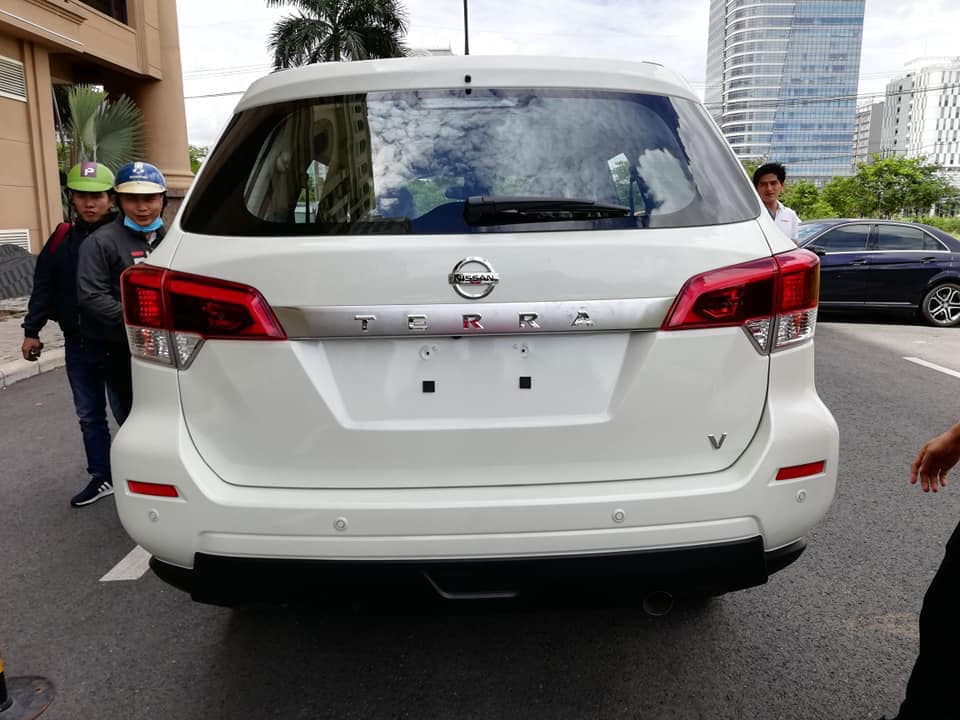 Chiếc Nissan Terra 2018 này thuộc bản V Chiếc Nissan Terra 2018 này thuộc bản V