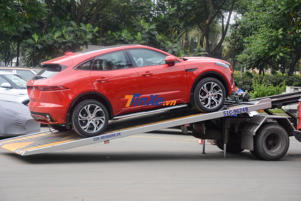 Hàng nóng của Jaguar tại triển lãm VMS 2018 đã sẵn sàng cho màn ra mắt vào ngày 24/10/2018