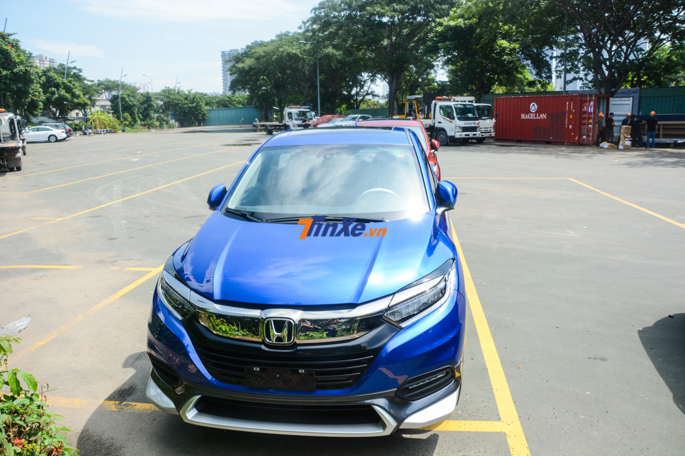 Và bản độ Honda HR-V Mugen có sự khác biệt ở lưới tản nhiệt, cánh gió trước thiết kế mới Và bản độ Honda HR-V Mugen có sự khác biệt ở lưới tản nhiệt, cánh gió trước thiết kế mới