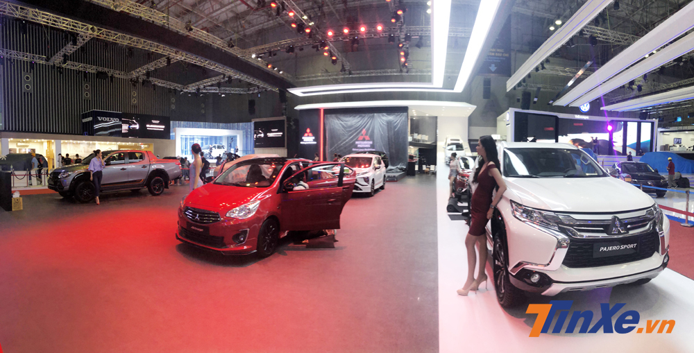 Gian hàng Mitsubishi thiết kế hiện đại và tạo sự tương phản. Điểm nhấn của Mitsubishi tại VMS 2018 chính là mẫu xe