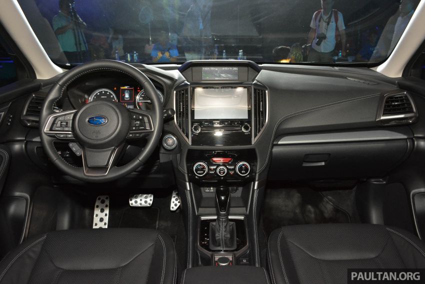 Nội thất Subaru Forester hoàn toàn mới