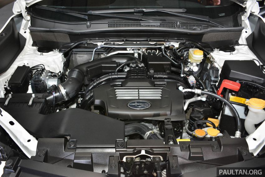 Khối động cơ Boxer 2.0L đã được cải tiến nhằm cho khả năng xử lý tốt và ổn định hơn