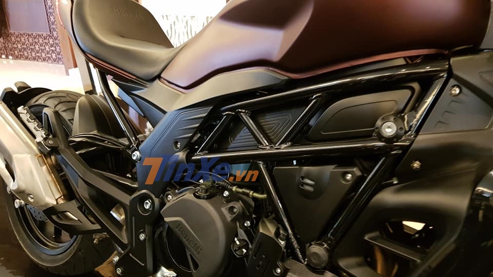 Benelli 502C ra mắt tại Bali