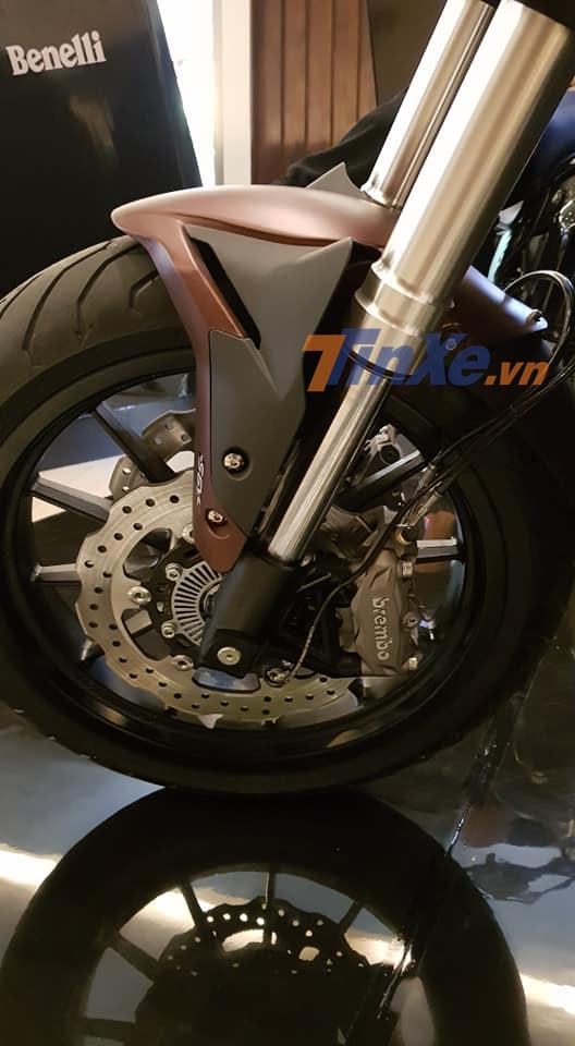 Benelli 502C ra mắt tại Bali