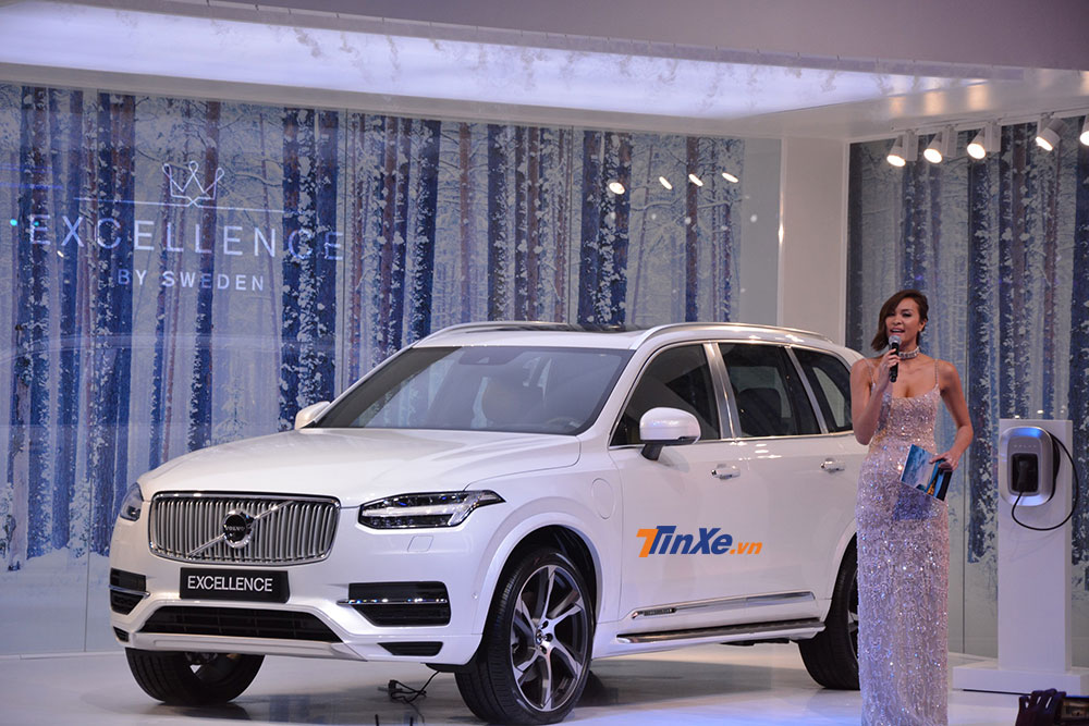 Chuyên cơ mặt đẩt Volvo XC90 Excellence