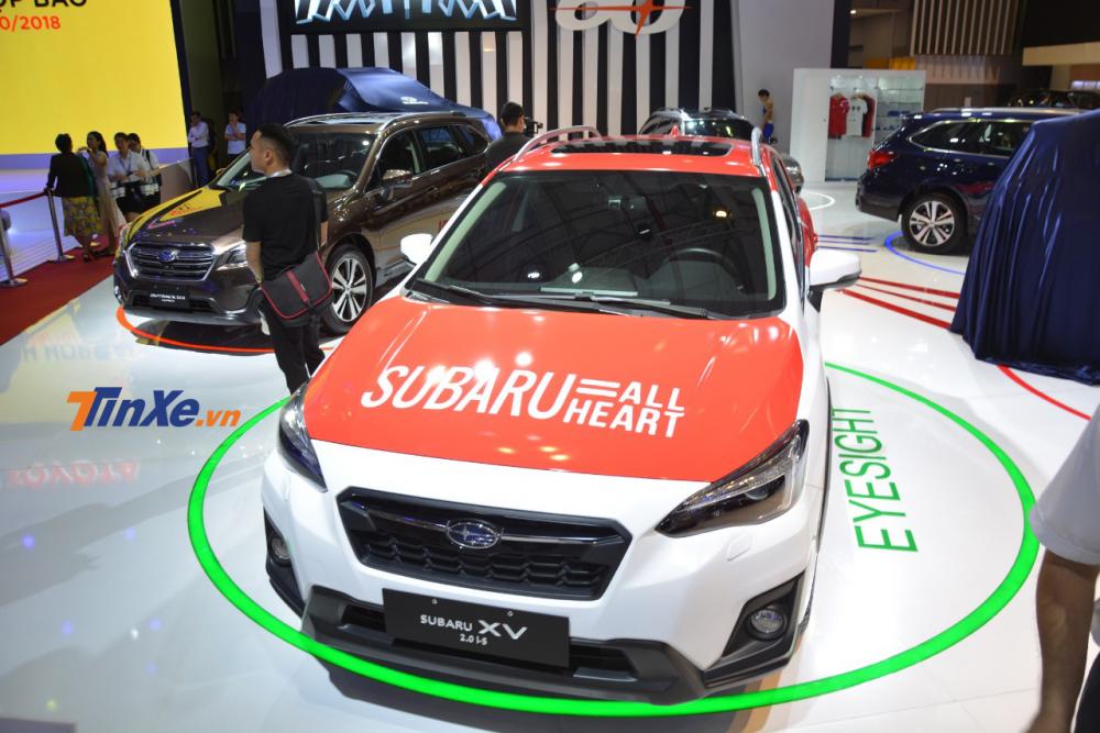 Subaru XV 2018 với bộ tem All Heart phục vụ cho hoạt động ký tên góp quỹ từ thiện