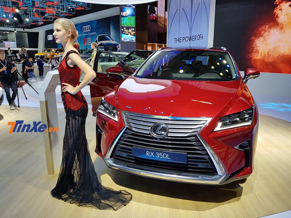 Lexus phô diễn công nghệ Hybrid với tân binh ES 300h 2019 tại triển lãm Ô tô Việt Nam 2018 Lexus phô diễn công nghệ Hybrid với tân binh ES 300h 2019 tại triển lãm Ô tô Việt Nam 2018