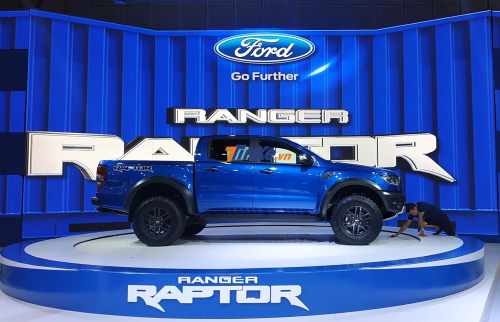  Mức giá bán công bố 1,198 tỷ đồng của Ford Ranger Raptor rẻ hơn khoảng 2 triệu đồng so với giá bán do các đại lý chào khách trước đó