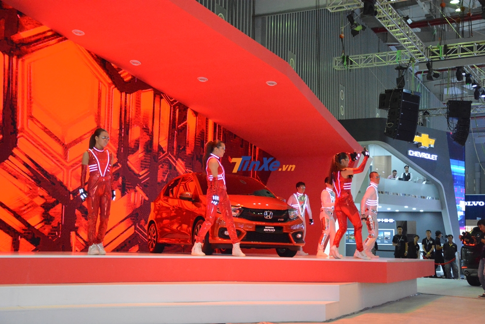 Honda ra mắt Brio 2018 - đối thủ của Hyundai Grand i10 và Kia Morning Honda ra mắt Brio 2018 - đối thủ của Hyundai Grand i10 và Kia Morning