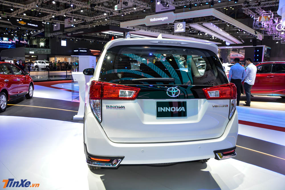 Nhờ những trang bị trên phiên bản cải tiến này mà chiếc MPV của Toyota đã đạt chuẩn an toàn 5 sao của Asean ENCAP Nhờ những trang bị trên phiên bản cải tiến này mà chiếc MPV của Toyota đã đạt chuẩn an toàn 5 sao của Asean ENCAP