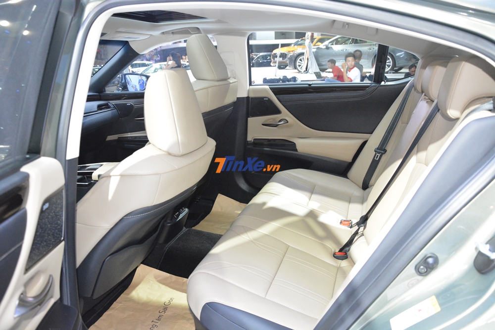 Nội thất Lexus ES 300h 2019 Nội thất Lexus ES 300h 2019
