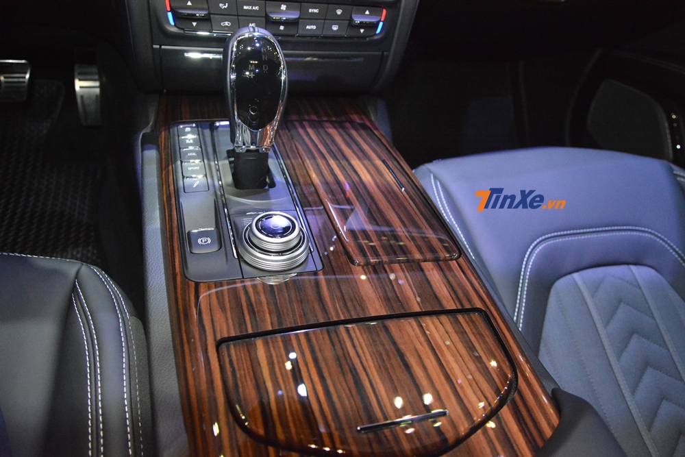 Tất nhiên nội thất không thể thiếu một số chi tiết ốp gỗ cao cấp Tất nhiên nội thất không thể thiếu một số chi tiết ốp gỗ cao cấp