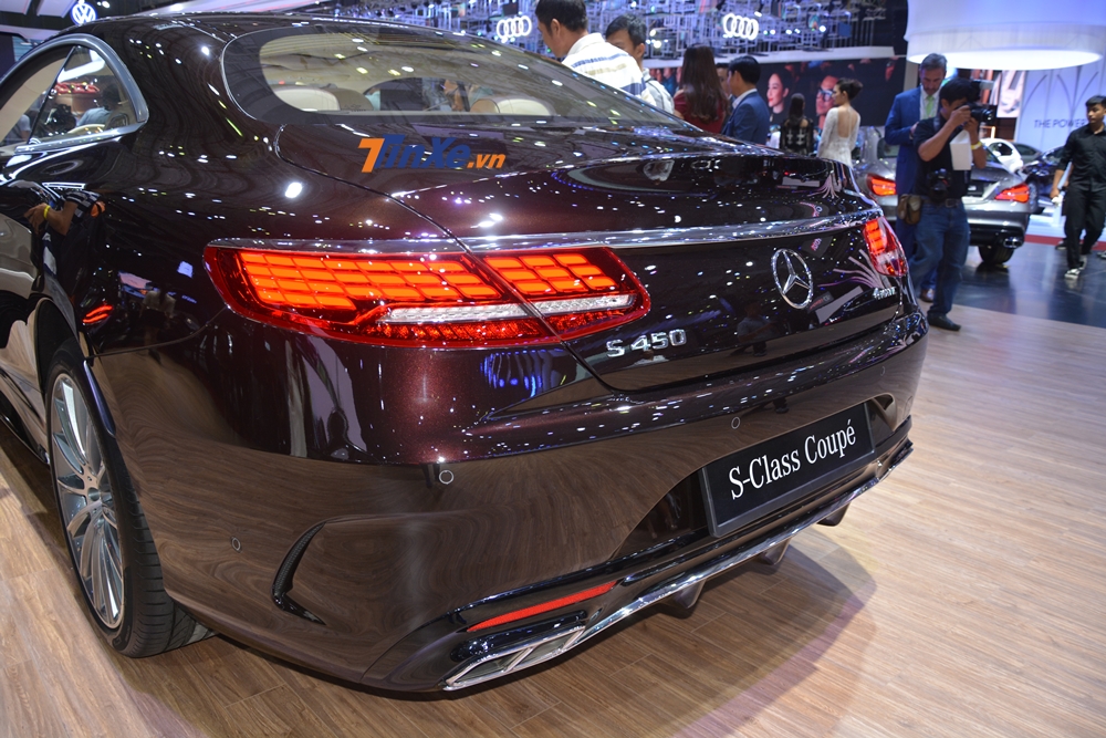 Đèn hậu dạng OLED Đèn hậu dạng OLED