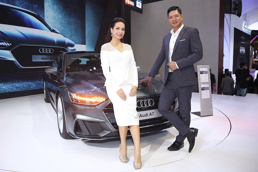 Cựu người mẫu Thúy Hạnh và diễn viên Bình Minh và Audi A7