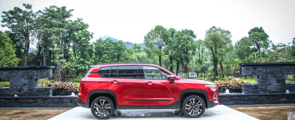 Baojun RS-5 trông khá bắt mắt và phát triển theo thị hiếu hiện tại ở thị trường Trung Quốc