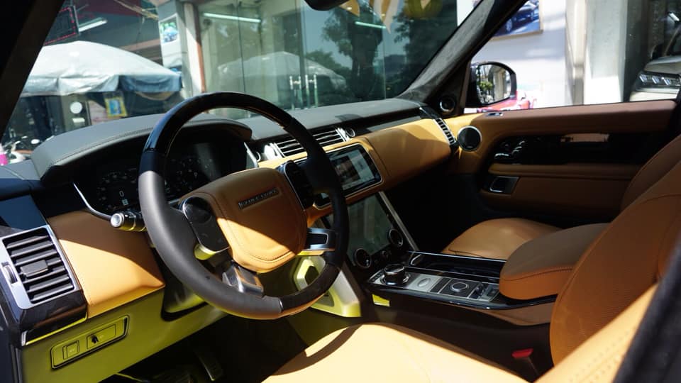 Mô-men xoắn cực đại đạt 625 Nm, tăng 165 Nm so với bản sử dụng động cơ V6, dung tích 3.0 lít