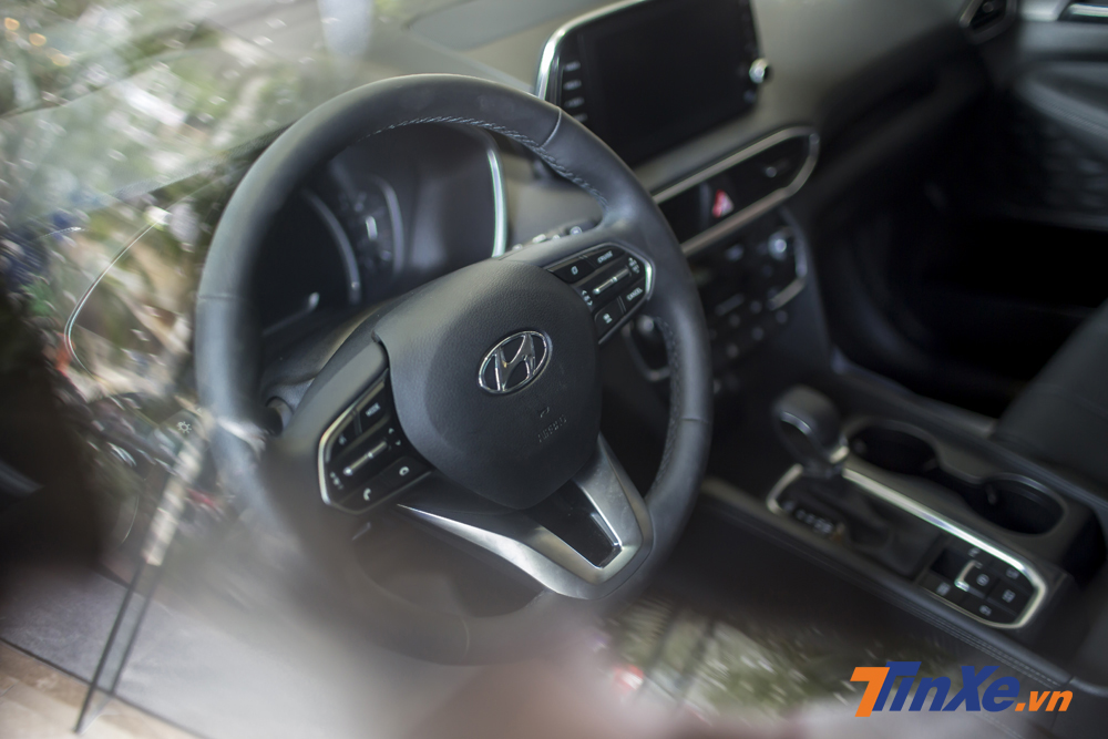 Hyundai Santa Fe 2019 sẽ lên kệ với giá từ 1,1 tỷ đồng