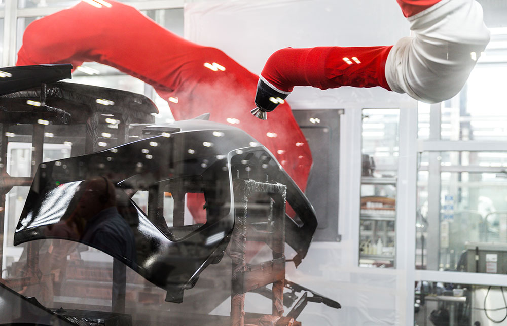 Rô-bốt làm nốt quá trình sơn còn lại