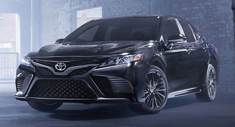 Toyota Camry Nightshade Special Edition 2019 màu đen