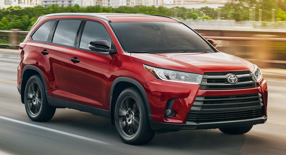 Toyota Highlander Nightshade Special Edition 2019 màu đỏ