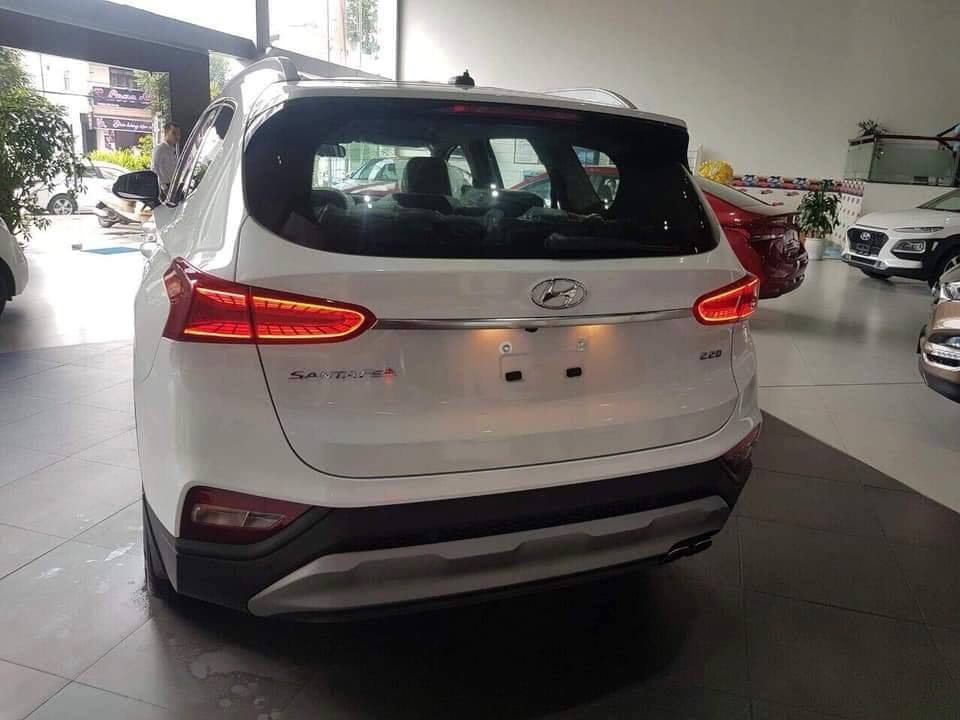 Lộ ảnh nội thất Hyundai Santa Fe 2019 bản lắp ráp tại Việt Nam