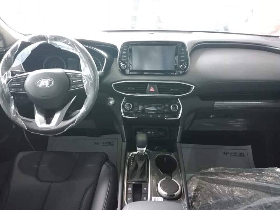 Lộ ảnh nội thất Hyundai Santa Fe 2019 bản lắp ráp tại Việt Nam