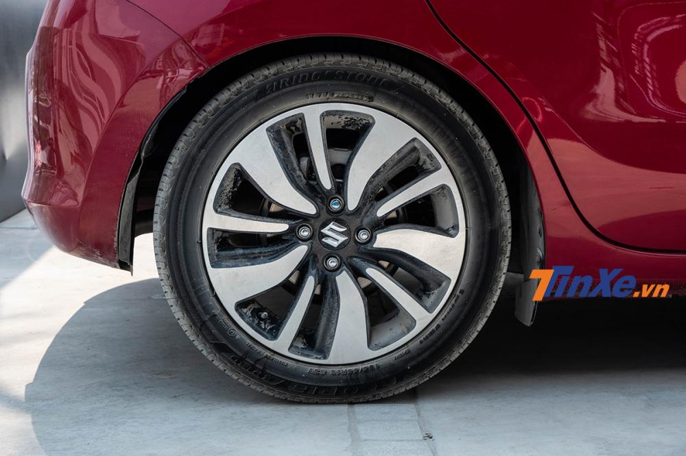 Suzuki Swift 2018 bất ngờ xuất hiện tại Hà Nội Suzuki Swift 2018 bất ngờ xuất hiện tại Hà Nội