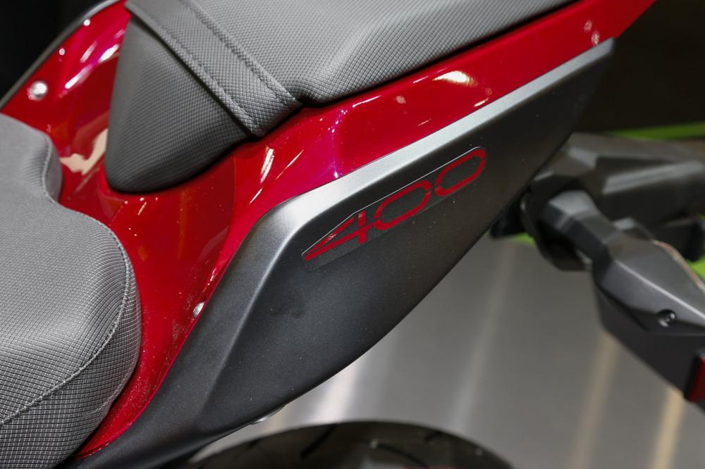Kawasaki Z400 2019 ra mắt tại EICMA 2018 Kawasaki Z400 2019 ra mắt tại EICMA 2018