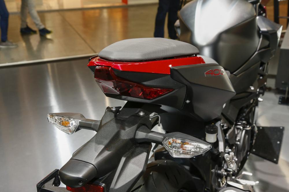 Kawasaki Z400 2019 ra mắt tại EICMA 2018 Kawasaki Z400 2019 ra mắt tại EICMA 2018