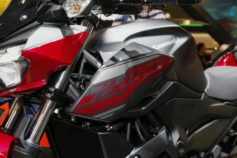 Kawasaki Z400 2019 ra mắt tại EICMA 2018 Kawasaki Z400 2019 ra mắt tại EICMA 2018
