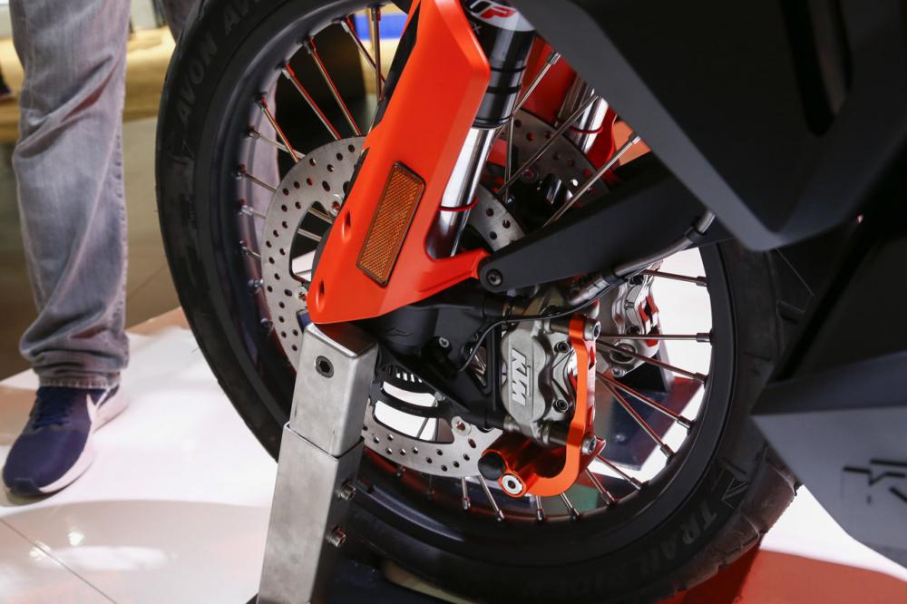 Xe trang bị hệ thống treo hành trình dài của WP