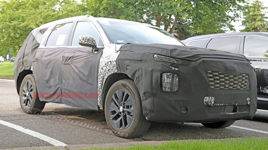 Hyundai Palisade 2020 chạy trên đường thử Hyundai Palisade 2020 chạy trên đường thử