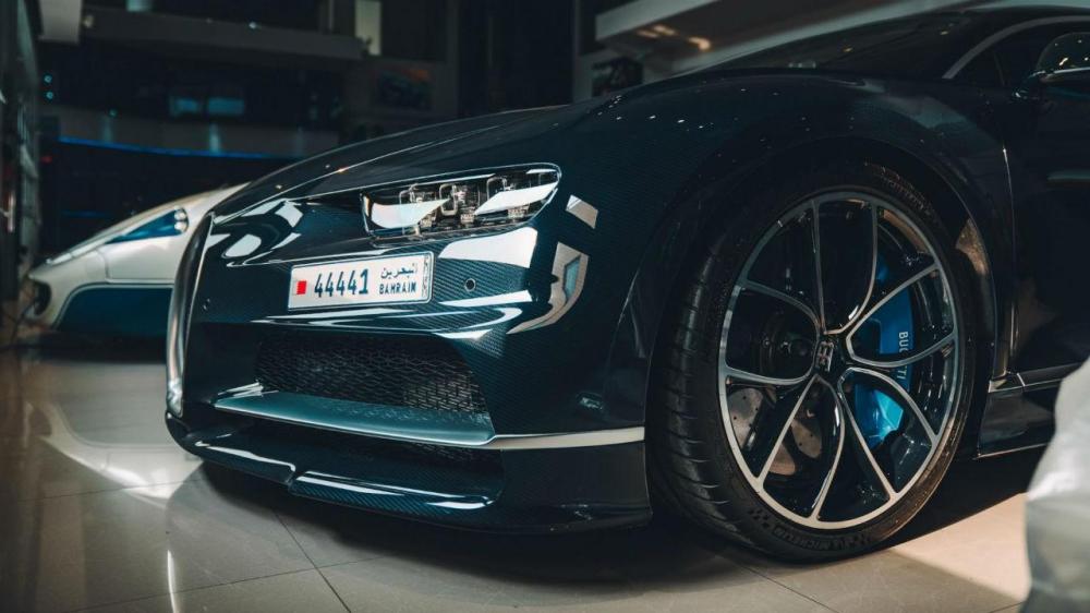 Làm sao khi có bộ sưu tập xe khủng đến vậy mà doanh nhân này bỏ qua mẫu xe Bugatti Chiron