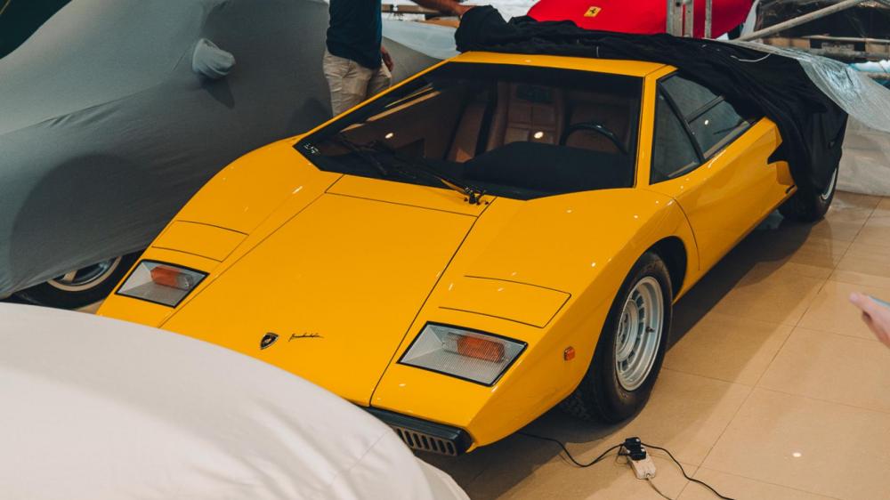 Lamborghini Countach LP400