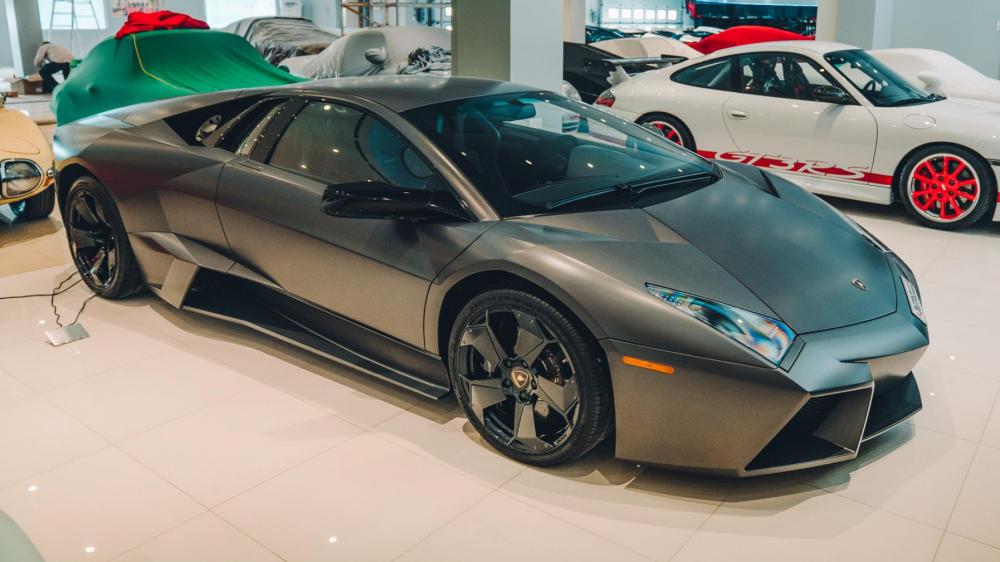 1 trong 20 chiếc Lamborghini Reventon trên thế giới cũng góp mặt trong garage này