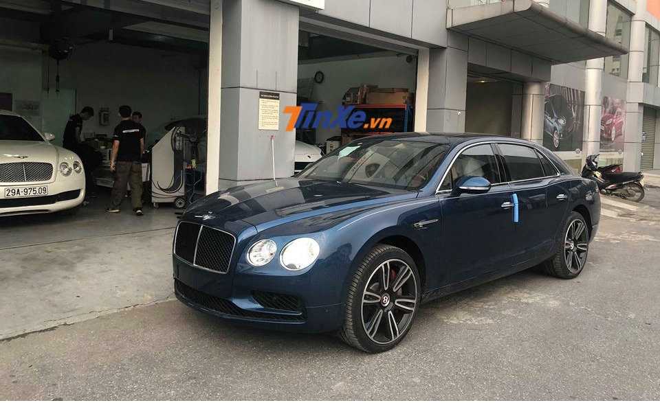 Bentley Flying Spur V8 S ra mắt việt nam