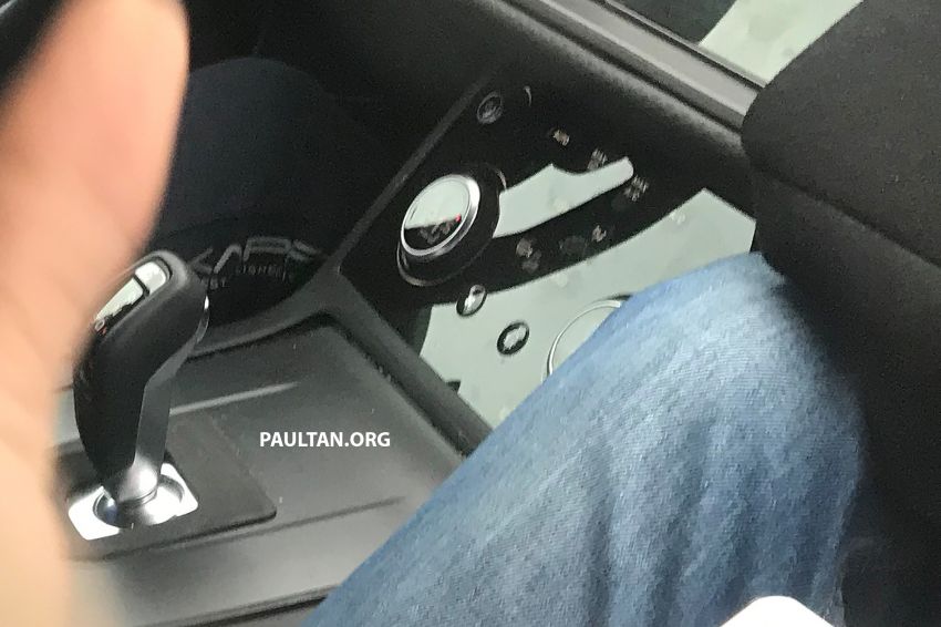 Cần số thông thường của Range Rover Evoque 2020