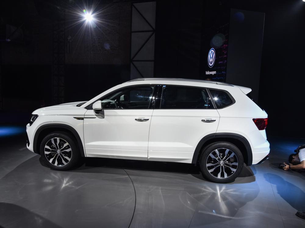 Volkswagen Tharu R-Line có kích thước như bản thường