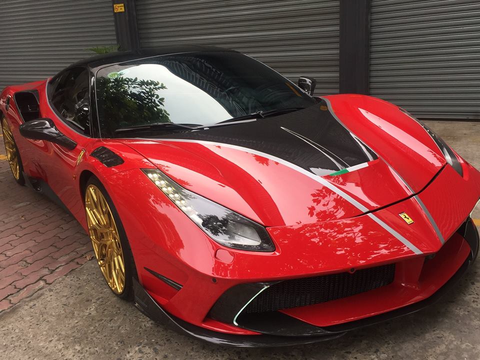 Siêu xe Ferrari 488 GTB tại Sài thành chuẩn bị lột xác qua bản độ Mansory độc nhất Việt Nam Siêu xe Ferrari 488 GTB tại Sài thành chuẩn bị lột xác qua bản độ Mansory độc nhất Việt Nam