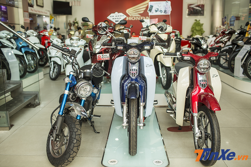 Honda Monkey và Honda Cub C125 tạm thời không có hiện tượng đội giá trong ngày đầu tiên ra mắt. Honda Monkey và Honda Cub C125 tạm thời không có hiện tượng đội giá trong ngày đầu tiên ra mắt.