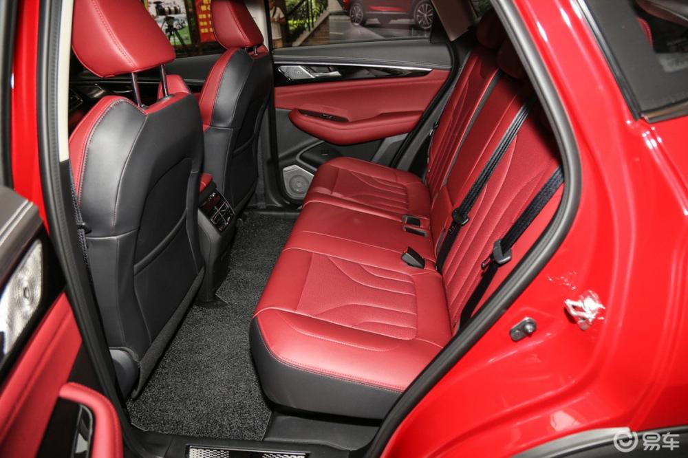 Ghế ngồi phía sau của Changan CS85 Coupe
